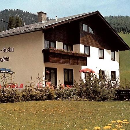 Gästehaus-Pension Caroline Berwang Exterior foto