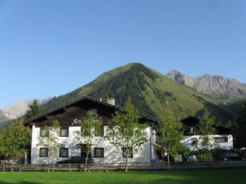 Gästehaus-Pension Caroline Berwang Exterior foto